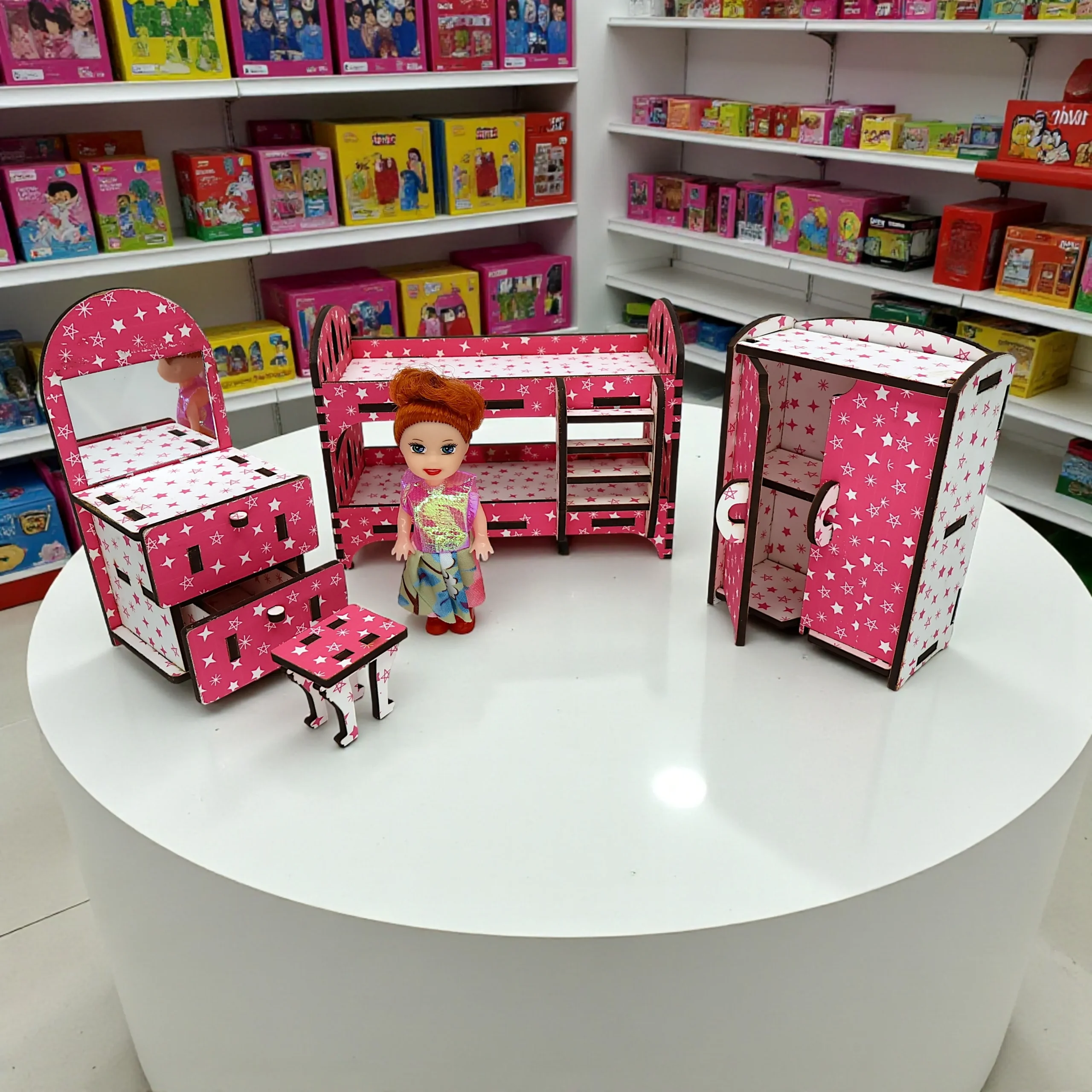 Dollhouse Bedroom Scene With Miniature Furniture – Creative Play Ideas miniature bedroom scene set inside a dollhouse with furniture arranged for creative play